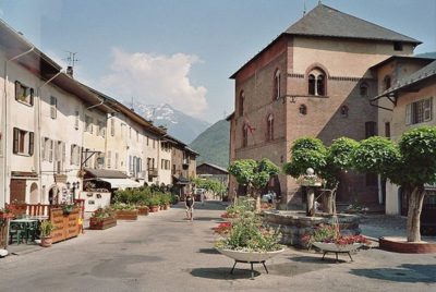 Cité médiévale de Conflans en Savoie Cité médiévale de Conflans en Savoie Savoie